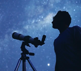 Enjoy the stars of Berguedà as a family