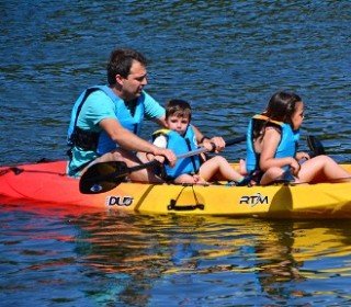 actividades acuática para familias en el Jou Nature