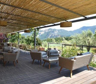 Déjeuner ou dîner de fête d'entreprise