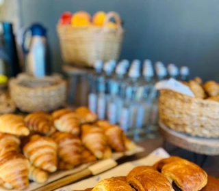 El Jou Naure : Services de restauration (Repas, pauses café, petits déjeuners)