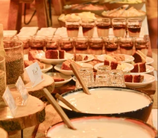 El Jou Naure : Cafétéria + Restaurant